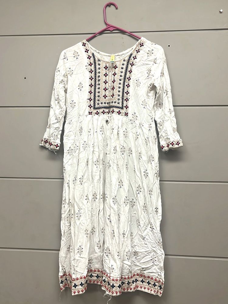 Beautiful White Kurta with Embroidery