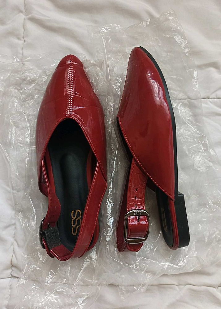sss pointy red flats for women