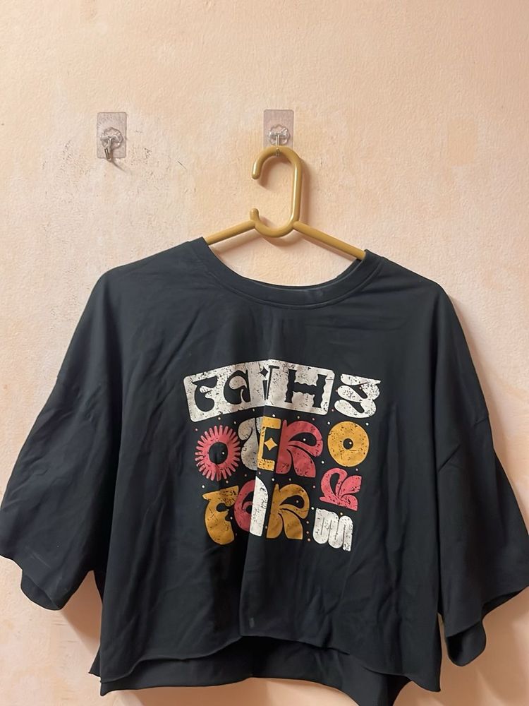 Retro Graphic Crop Top