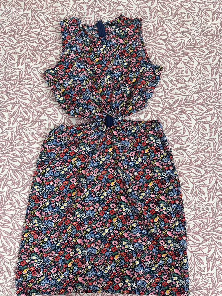 Floral Print Cut-Out Dress