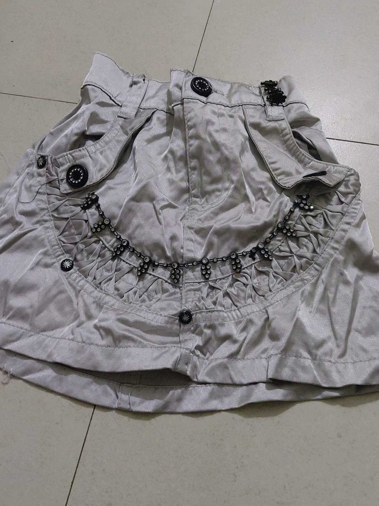 Chic Embellished Skirt