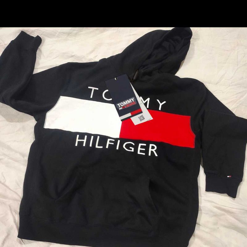 unisex Tommy Hilfiger Black embroidered Logo Hoodi