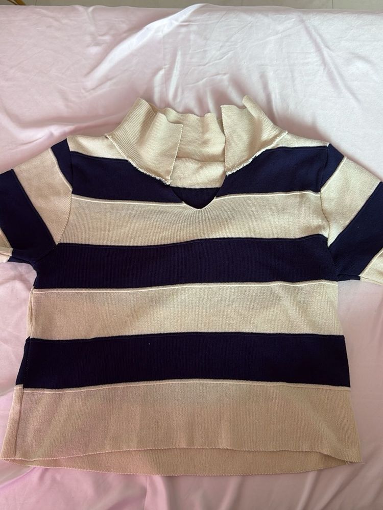 Striped V-Neck half Sleeve Top