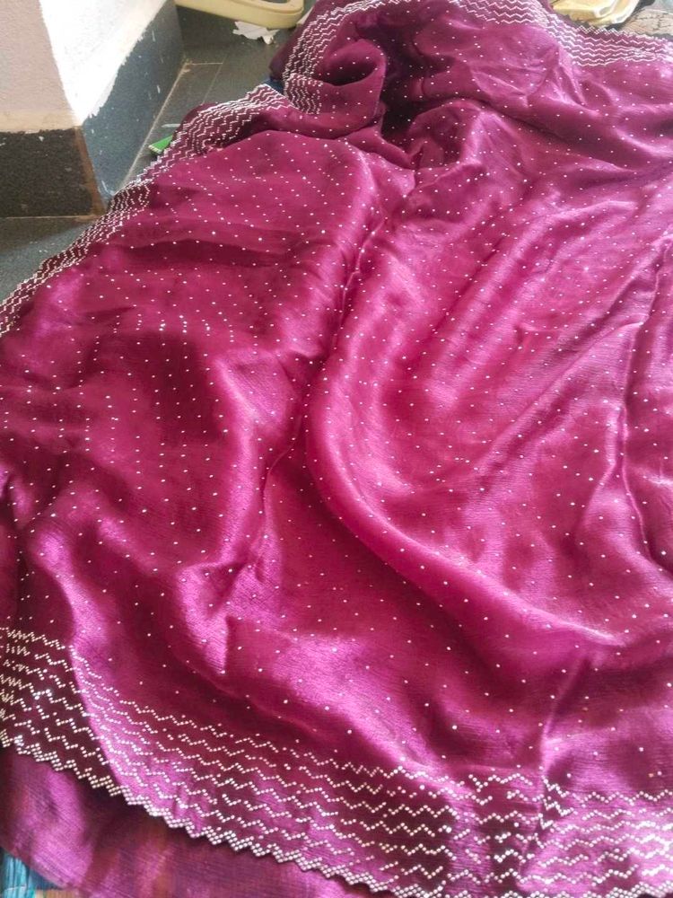 Elegant Silk Saree with Pearl Embellishments