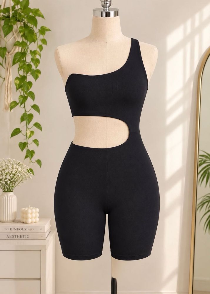 Chic Black One-Shoulder Cutout Jumpsuit