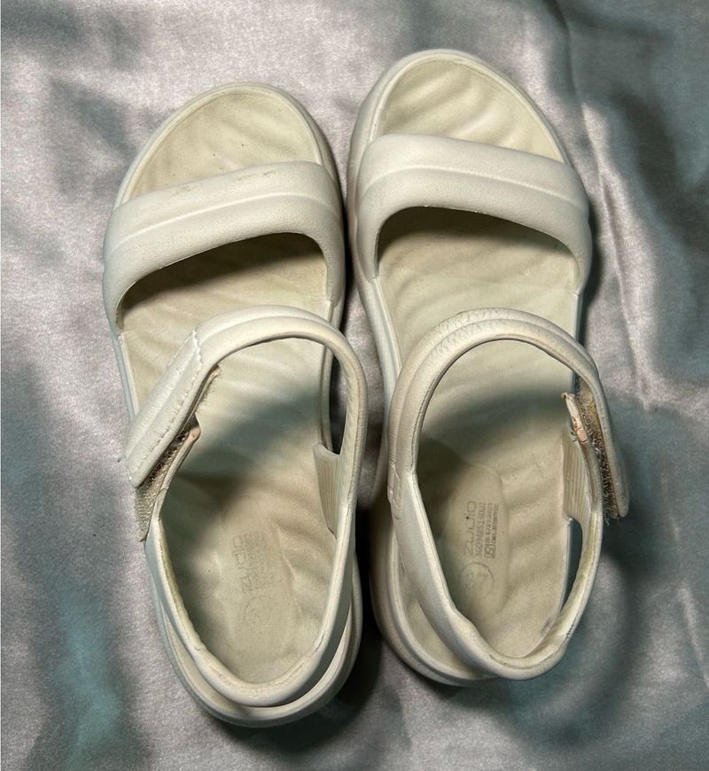 Comfortable White Platform Sandals
