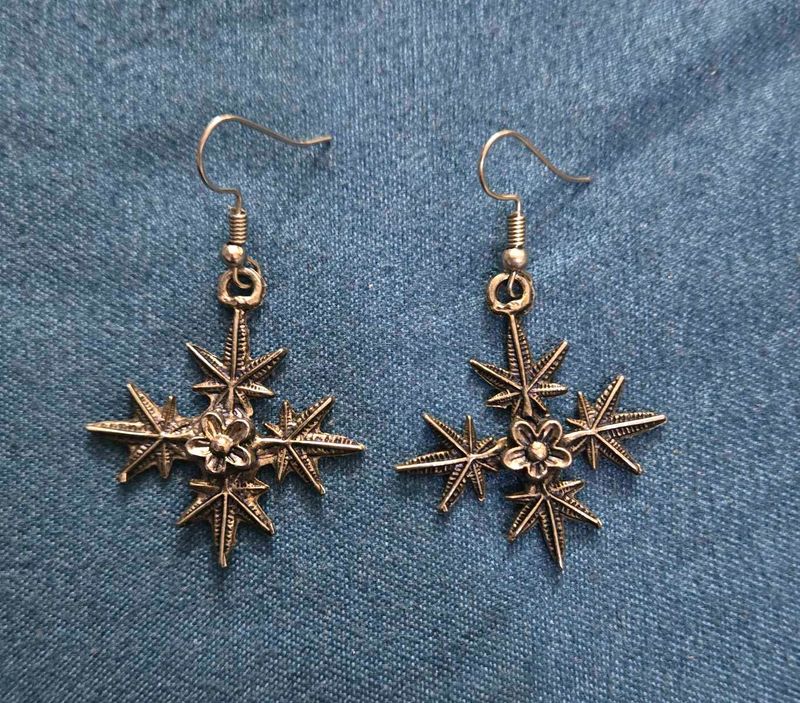 snowflake starbust earrings
