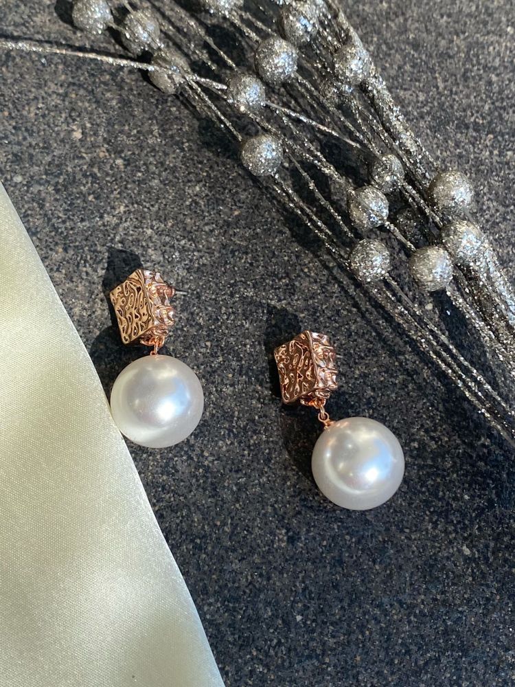 Elegant Pearl Drop Earrings