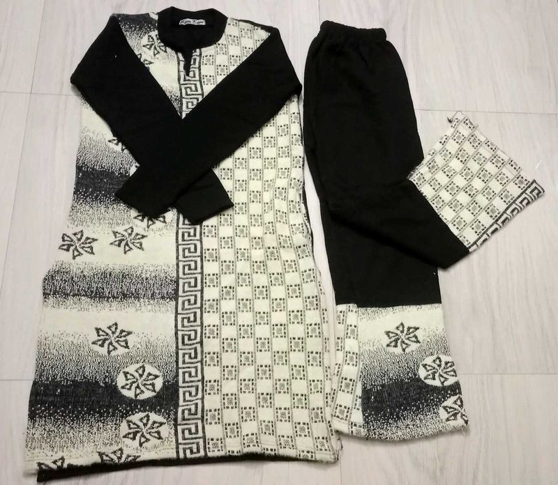 Brand New Kurt Set Woolen