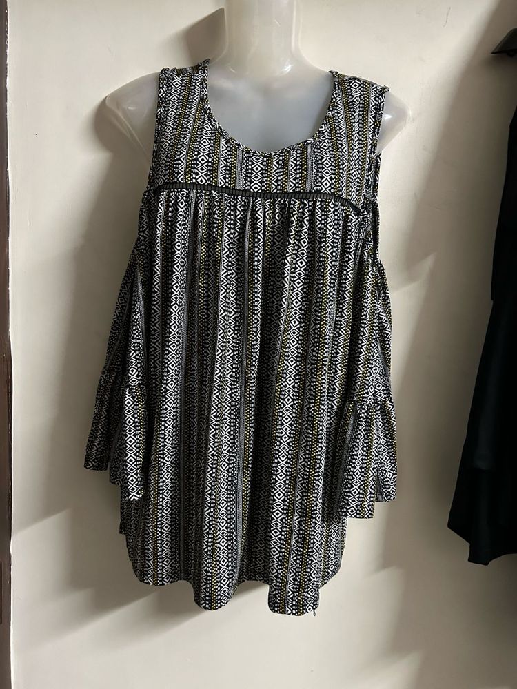 Boho Print Cold Shoulder Tunic Top