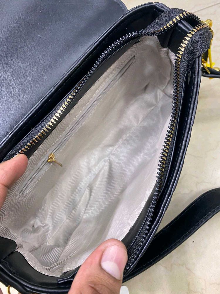 FENDI PREMIUM SLING BAG WITHOUT BOX