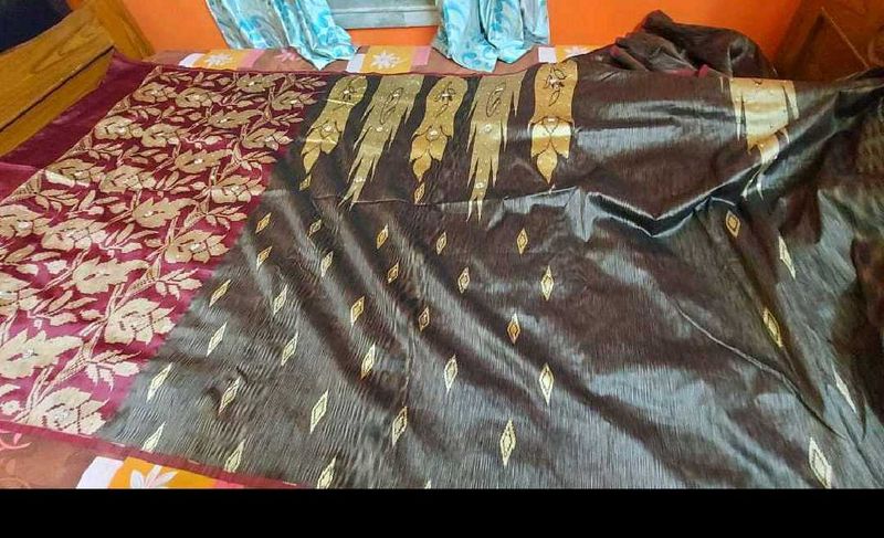 Elegant Silk Blend Saree
