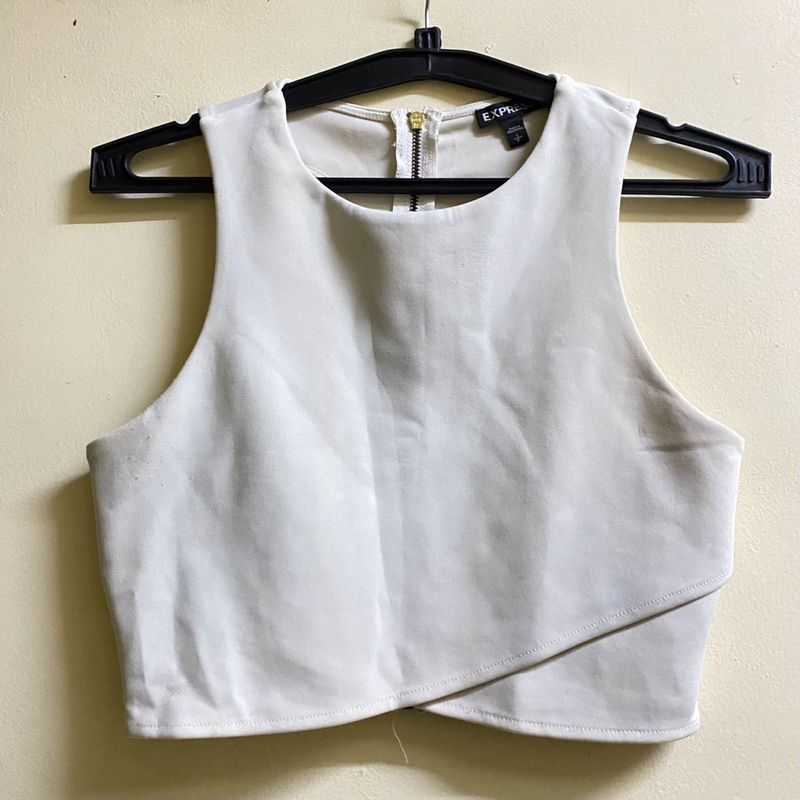 Chic Cream Sleeveless Cropped Top
