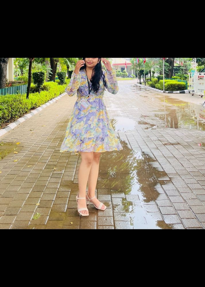 Beautiful Floral Print Mini Dress size s