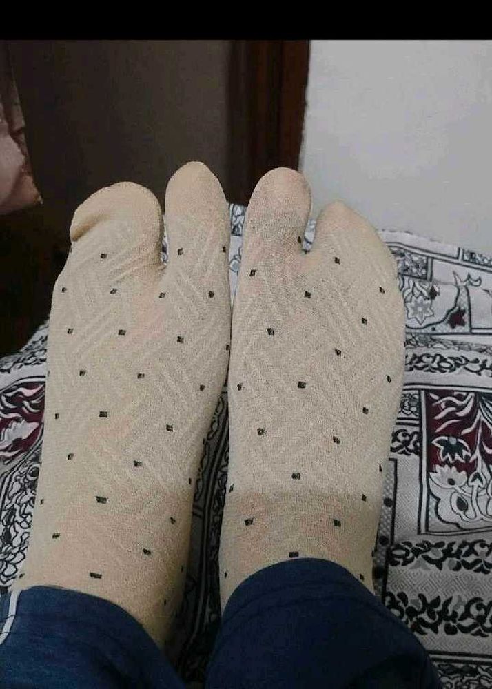 Sheer Split Toe Scarf