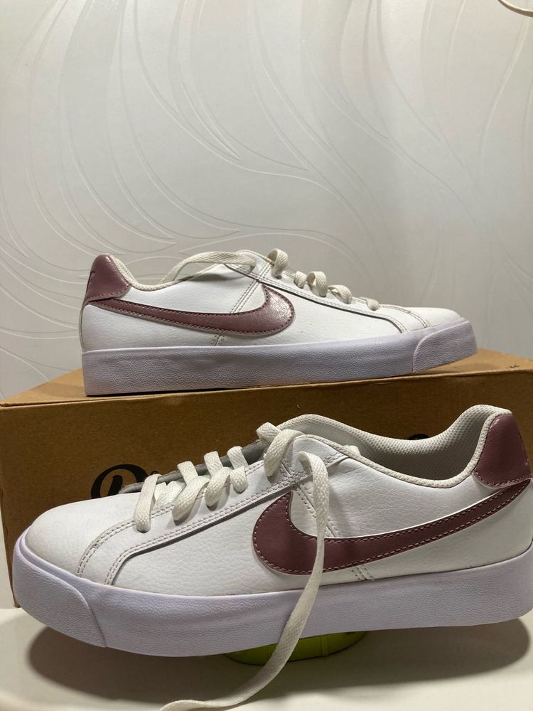 Nike Court Royale AC Women's Shoes ORIGINAL 💯 💯