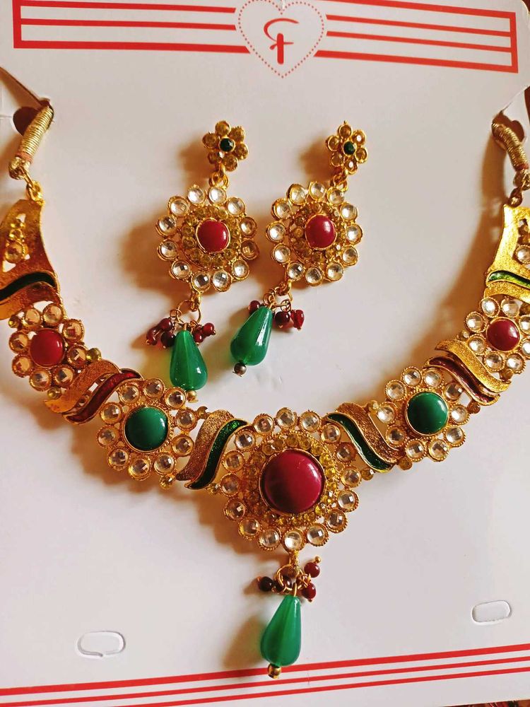 Traditional Kundan Necklace Set