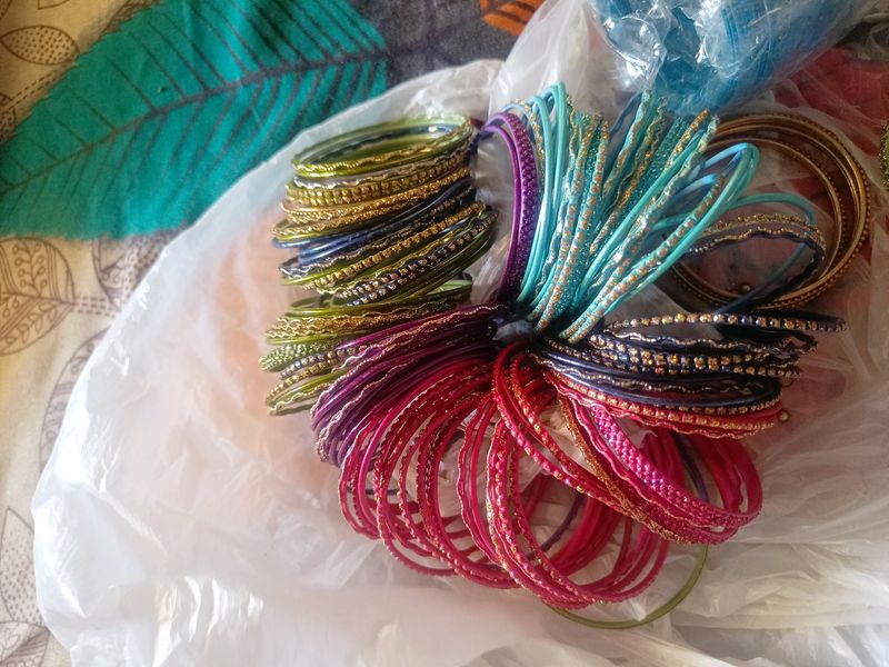 Multi Colour Mettle Choodhi..bangles With Sparkle Designs