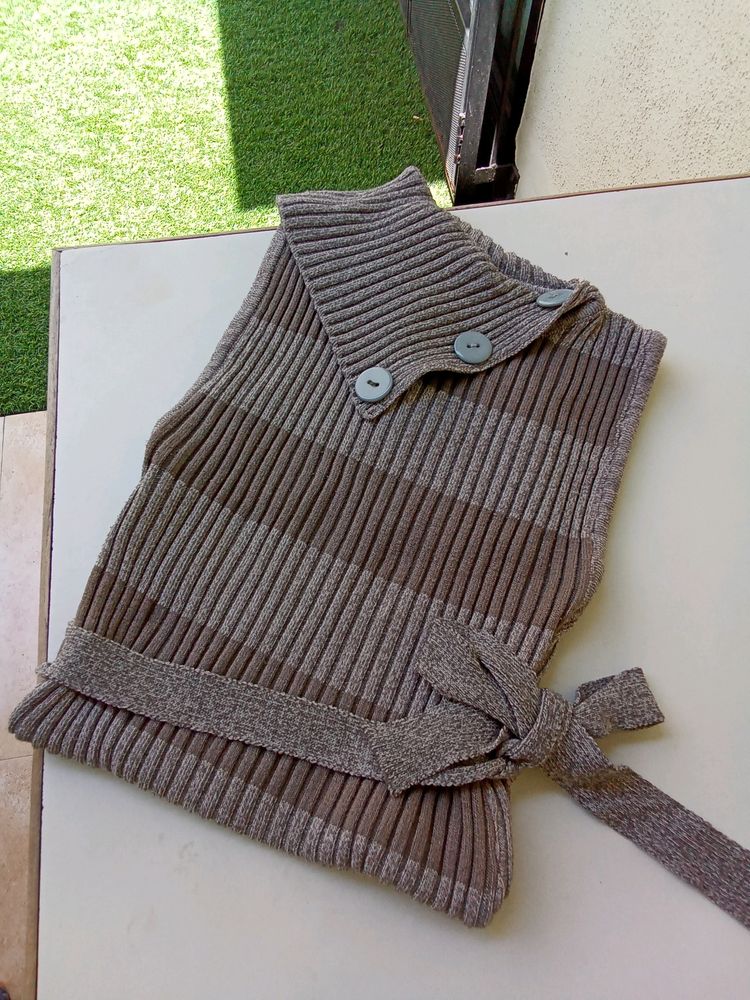Korean Style Side Turtleneck Top