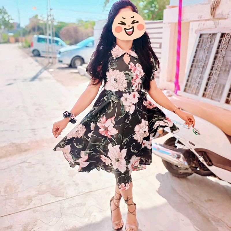 🌸 Unique Western Floral dress🌸