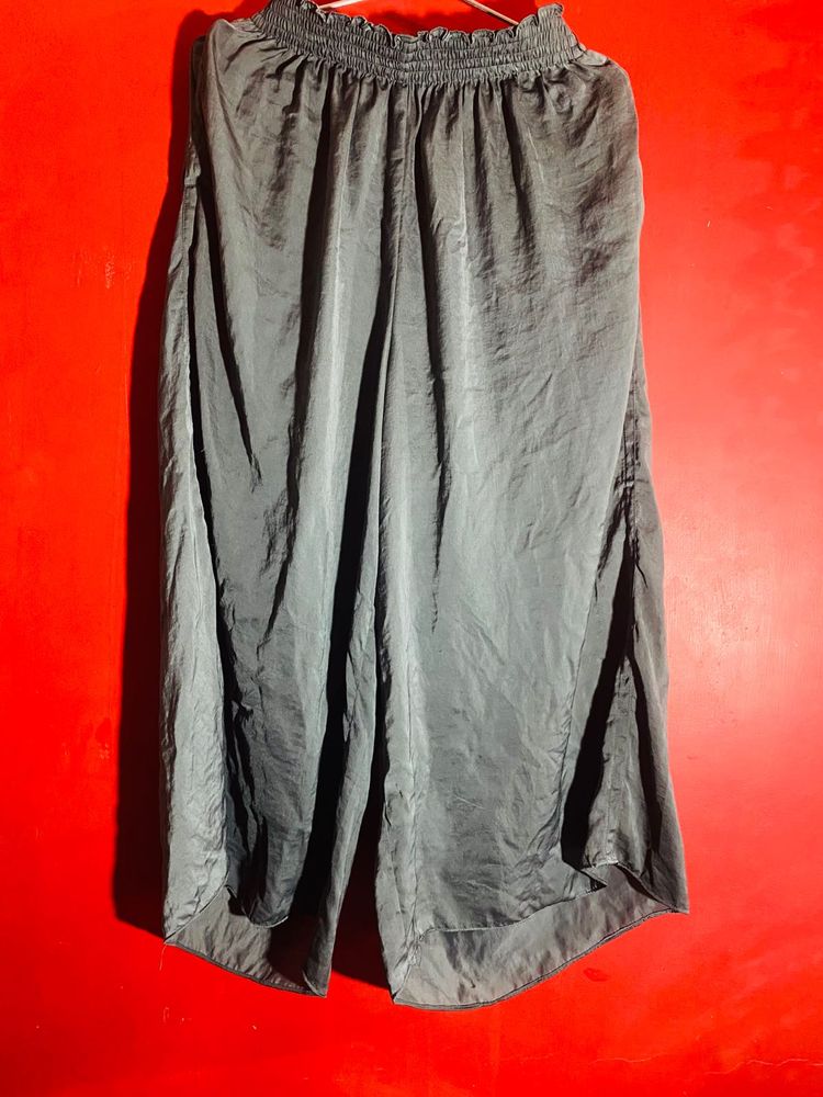 Stylish Wide-Legged Pants