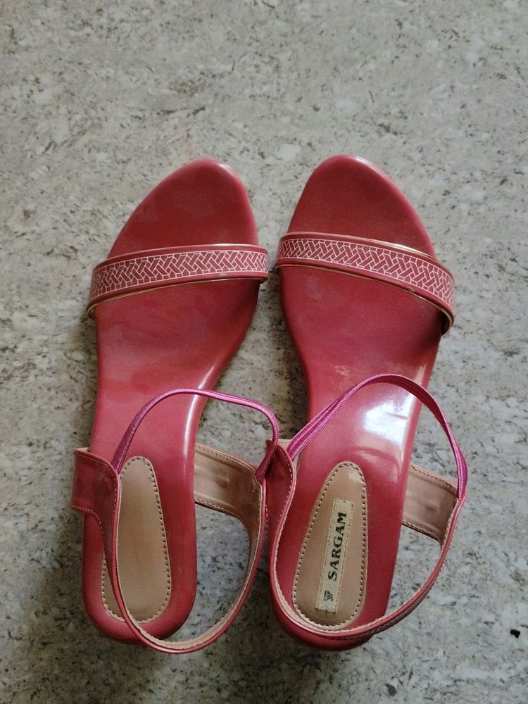 Beautiful Sandels, Used Only Once