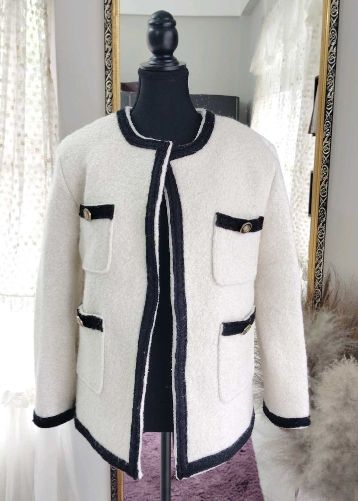 Classic Tweed Cropped Jacket