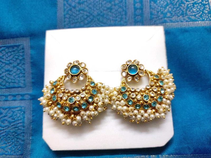 Exquisite Blue Stone &amp; Pearl Earrings