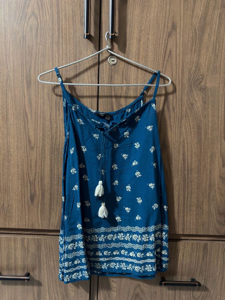 Chic Blue Floral Print Cami Top