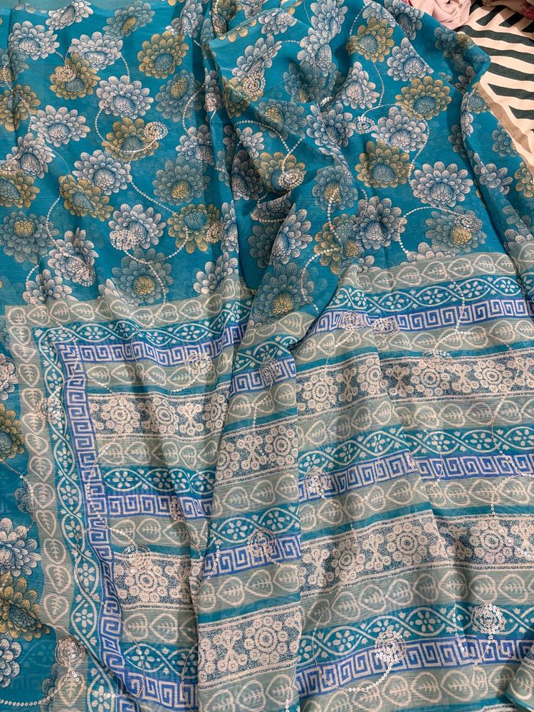 Beautiful Floral Print Saree