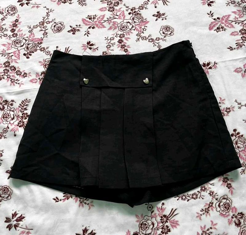 Black Pleated Skirt Style shorts