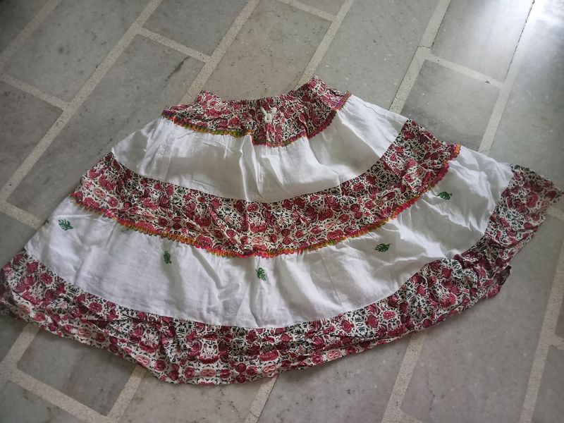 Floral Print Tiered Mini Skirt