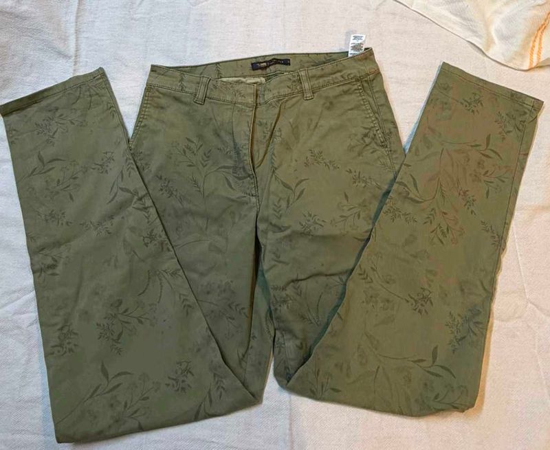 Vintage Olive Green Mid rise Pants