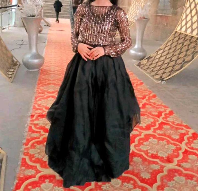 Sequin Top &amp; Black Tulle Skirt Set