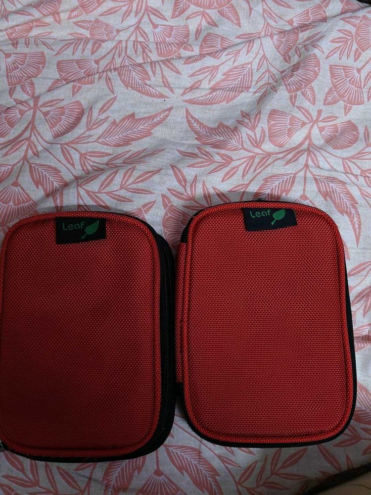 Leaf Red Pouch Set