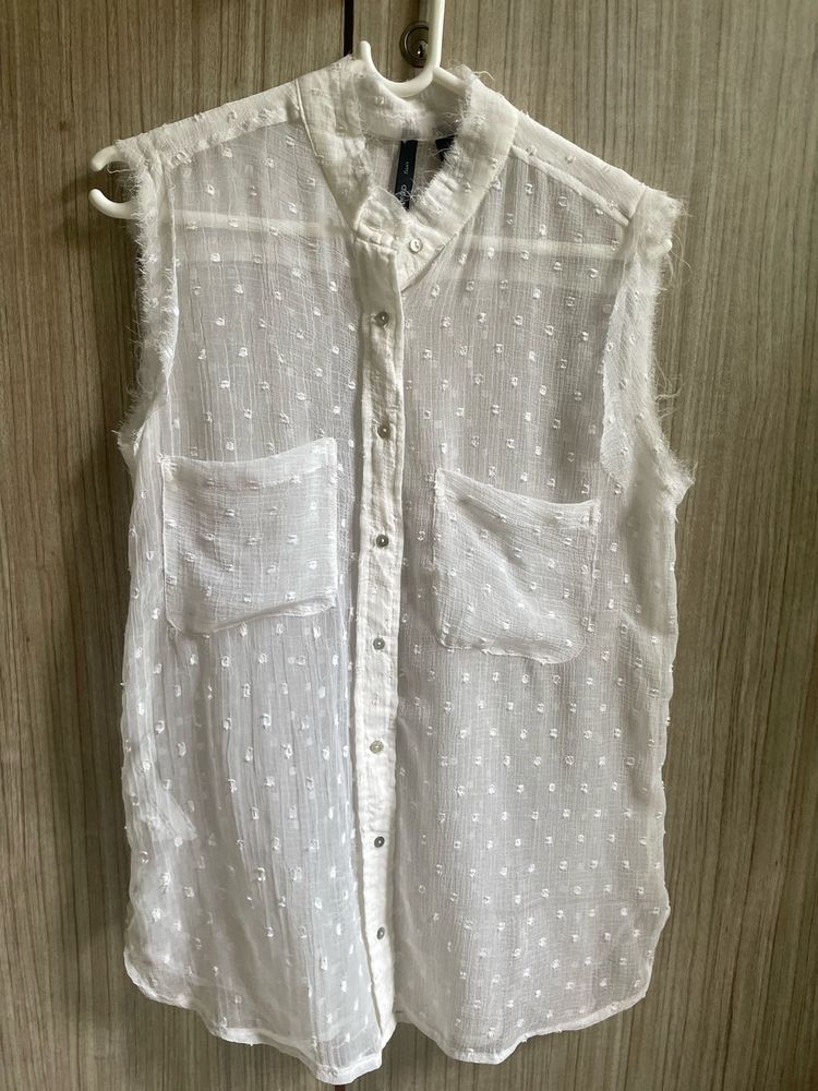 Chic White Sleeveless Textured Top