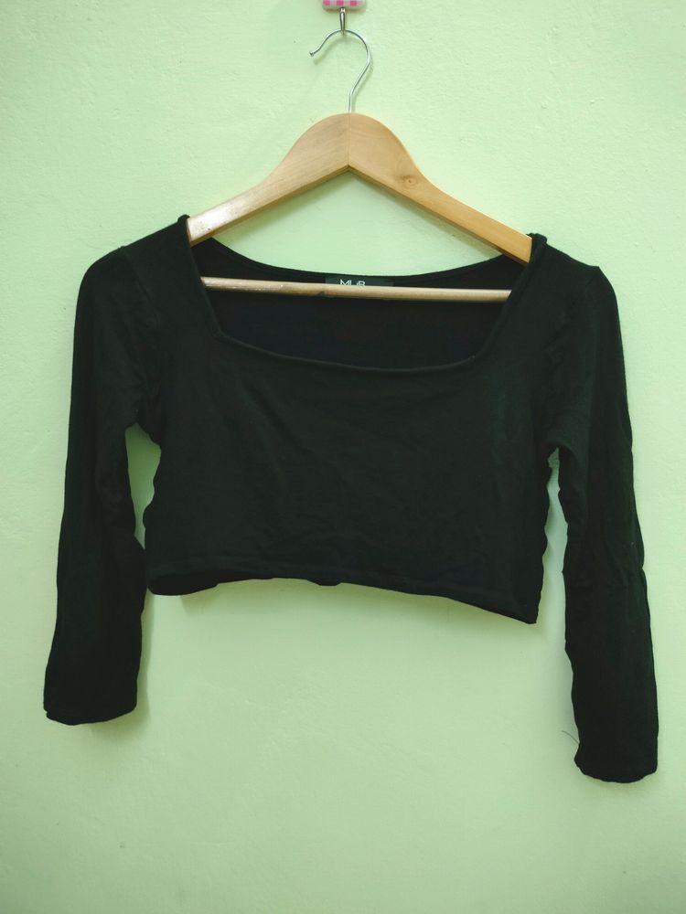 Super Cropped Black Top