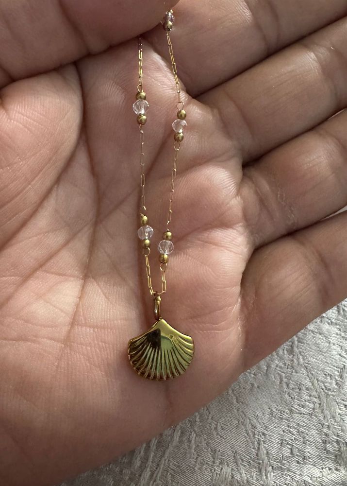 Delicate Gold Shell Necklace