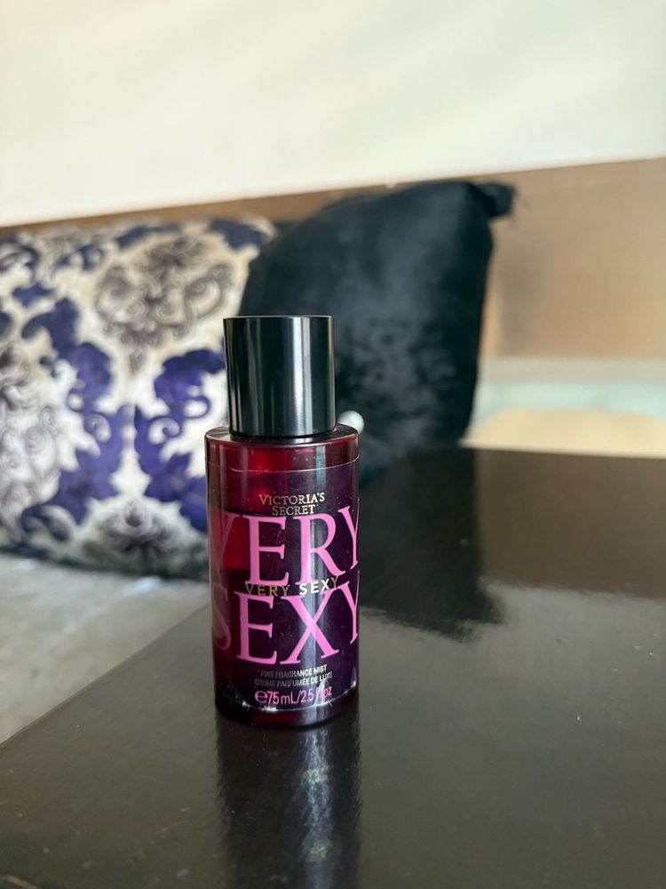 Victoria's Secret Very Sexy Mist