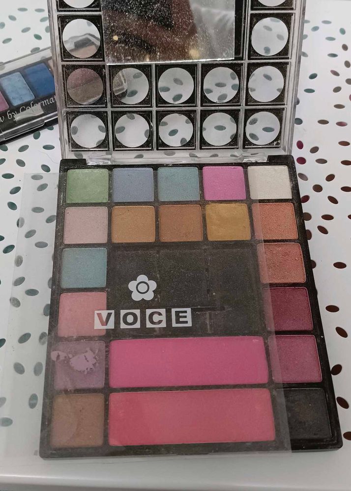 VOCE Eyeshadow &amp; Blush Palette