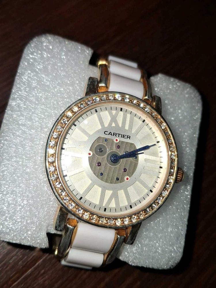 Elegant Cartier fashion Women's Watch