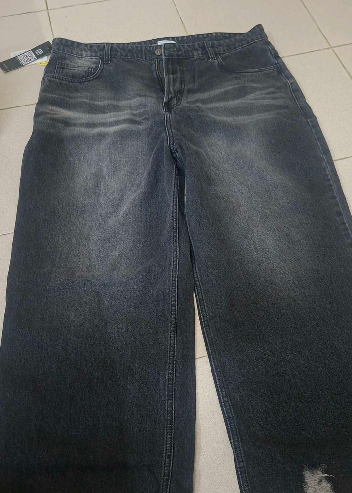 Stylish Wide Leg Distressed Jeans
