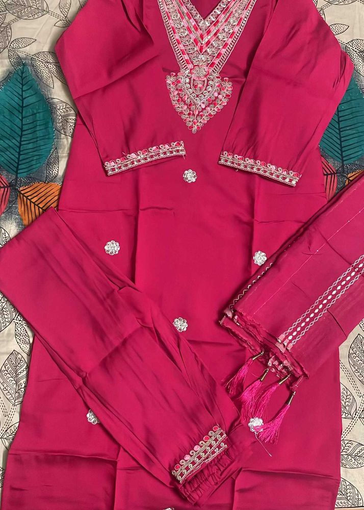 Red Embroidery Kurta Set With Dupatta