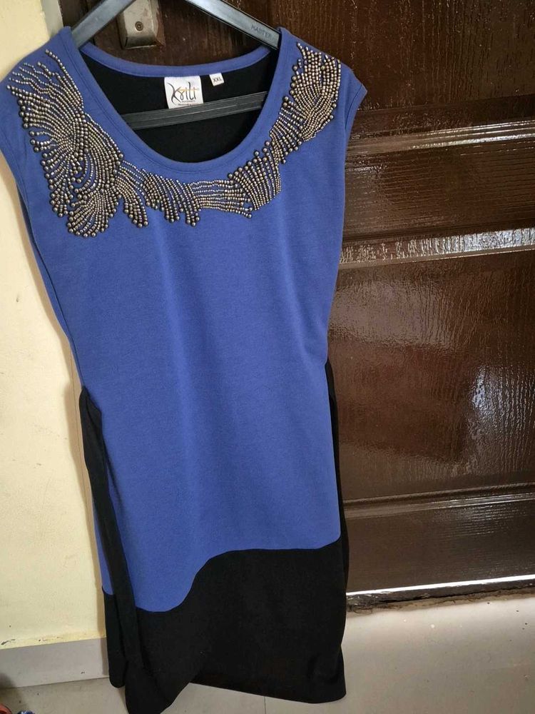 Kniti Embellished Blue Dress