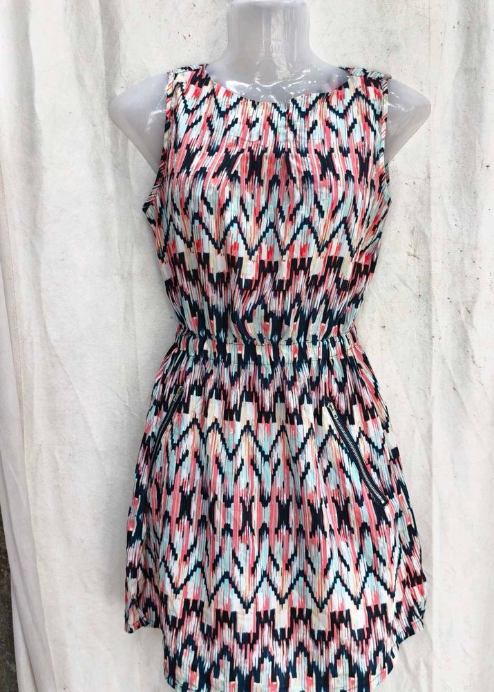 Geometric Print Sleeveless Mini Dress