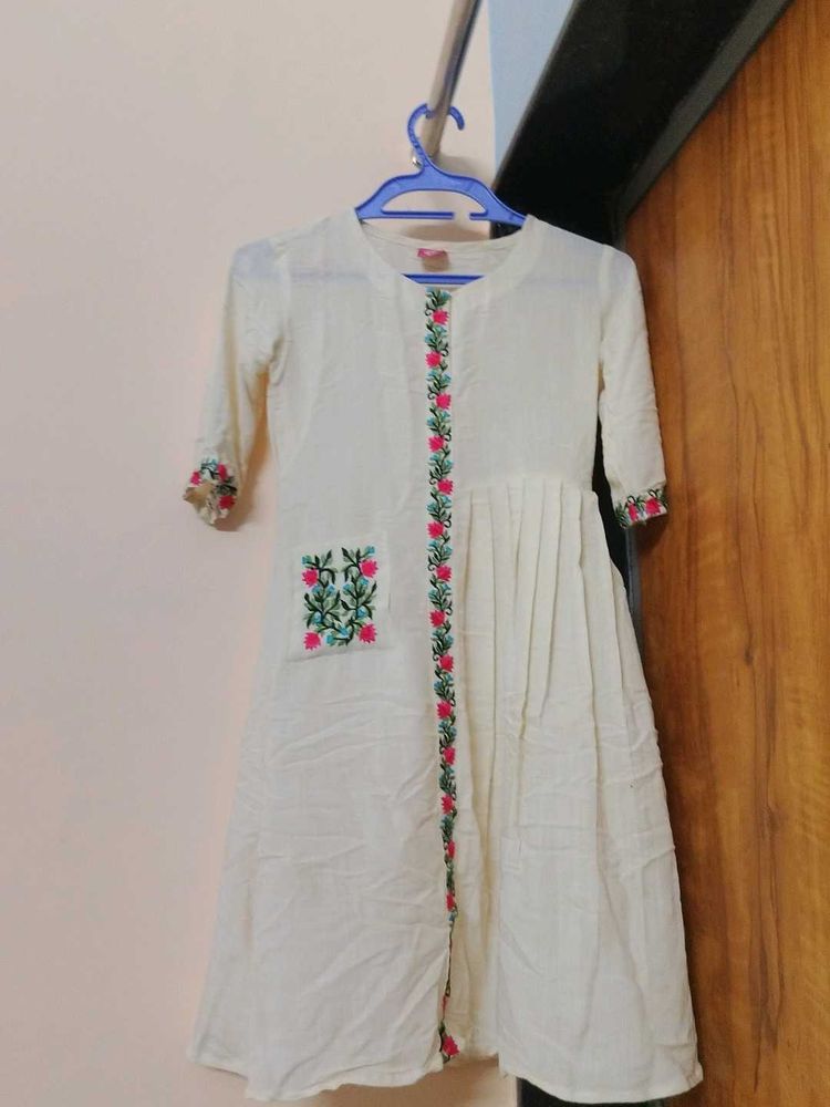A line floral kurti