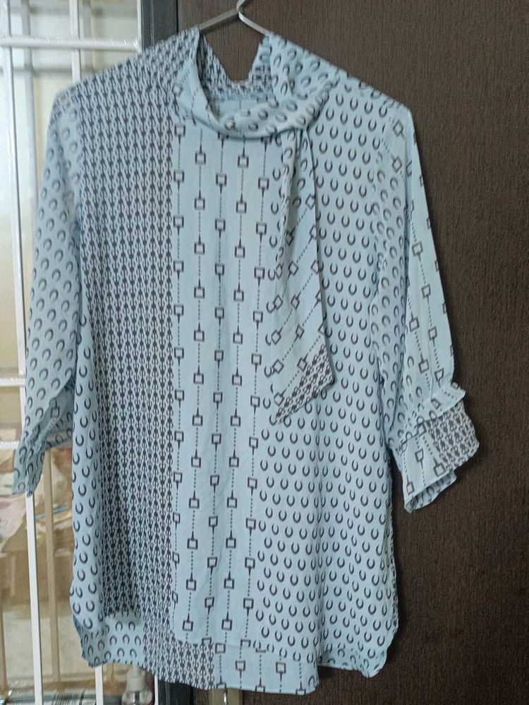 Elegant Printed Blouse with Scarf Neck