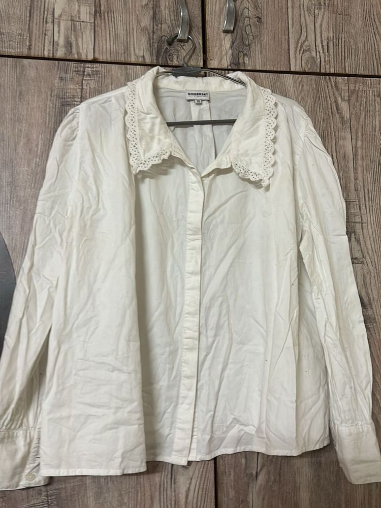 Elegant White Lace Collar Blouse