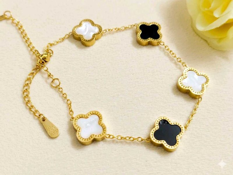 Elegant Clover Charm Bracelet