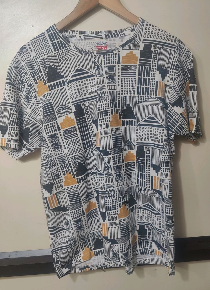 Flying Machine Men's Casual Tshirt. New With Tag.